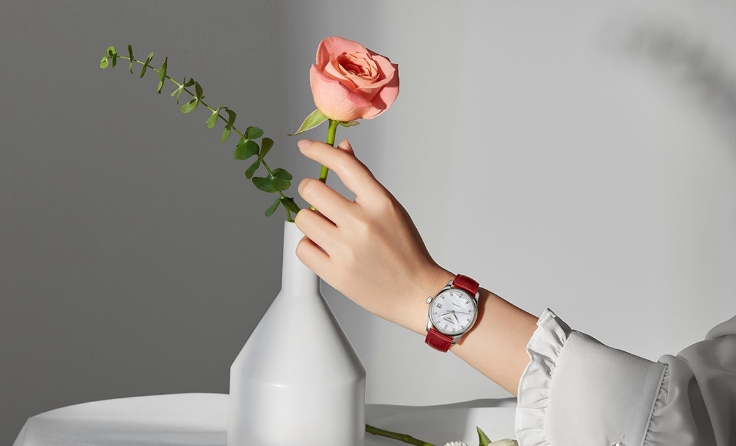 浪琴表名匠系列女士腕表（图）