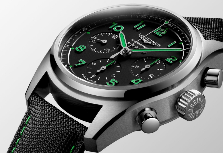 浪琴Spirit Pioneer 42毫米钛金属无历计时码表（图）