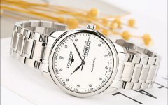 修复攻略！轻松去除浪琴手表表蒙上的划痕，让爱表焕然一新